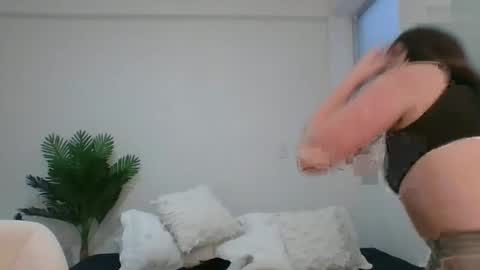 valeriafrannco online show from January 17, 10:51 pm