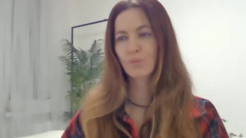 valerie_rose777 online show from January 12, 7:32 pm