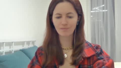 valerie_rose777 online show from January 24, 7:49 pm