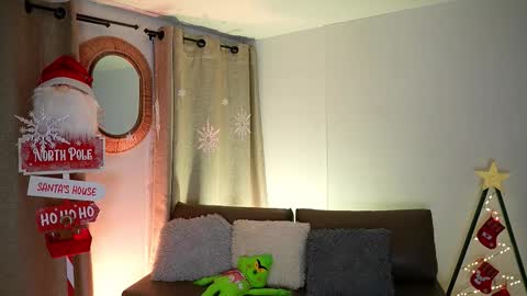 Valerie Style3 online show from December 14, 4:30 am