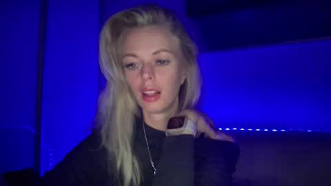 Valerie  online show from October 9, 9:53 pm