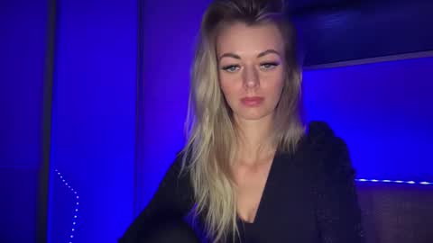 Valerie  online show from February 18, 5:24 pm