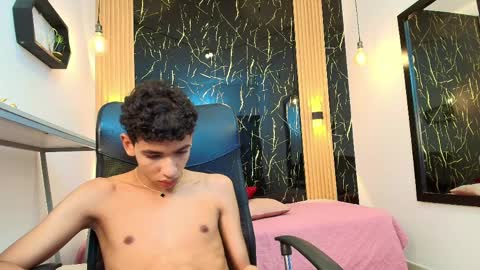 VALERIO  online show from April 12, 7:45 am