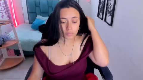 valery_bonneth online show from February 23, 7:05 pm