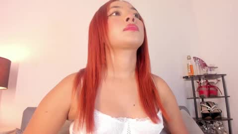 Snapshot of valerycolins chatting on February 23, 12:30 am call me Maria online show from February 23, 12:30 am