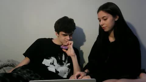 valesios online show from December 21, 11:33 pm