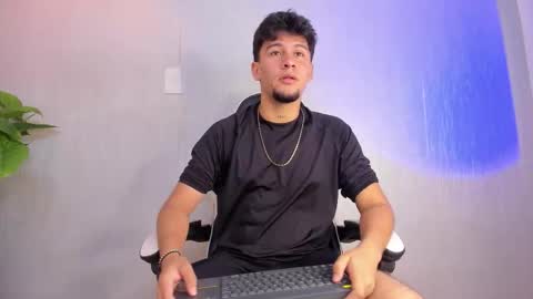 Valentino online show from March 19, 8:03 pm