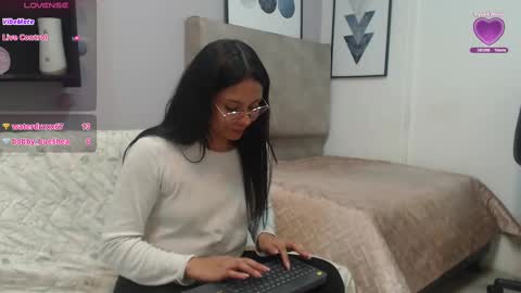Snapshot of valevicious chatting on March 6, 7:21 pm valevicious online show from March 6, 7:21 pm