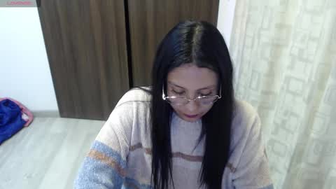 Snapshot of valevicious chatting on March 4, 5:34 pm valevicious online show from March 4, 5:34 pm