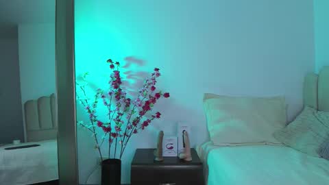 valey_x online show from February 11, 4:38 am