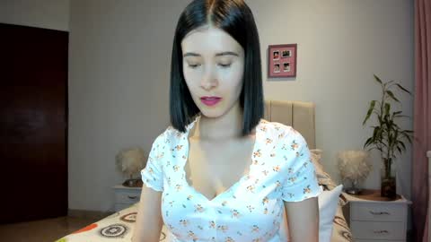 Macarena online show from December 17, 2:23 am