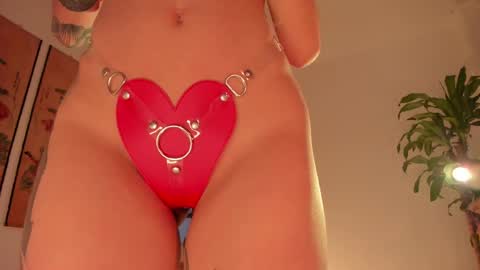      online show from March 11, 10:42 pm