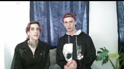 Vamp Noah and Dan online show from December 5, 7:22 pm