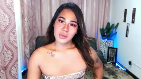 vampy_ebony_laxine online show from September 14, 12:02 am