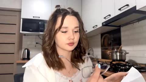 Velma online show from March 17, 1:16 pm