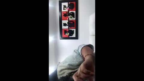 vanessa and samantha online show from December 15, 11:39 am