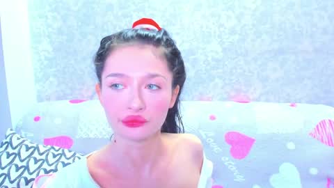 RUSSIAN BARBIE BABE online show from April 17, 1:41 am