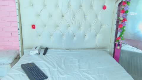 Van online show from October 13, 11:12 am