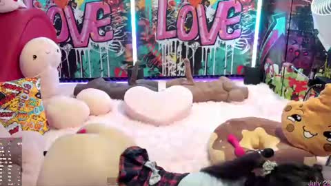  Vanessa  online show from July 28, 6:20 pm