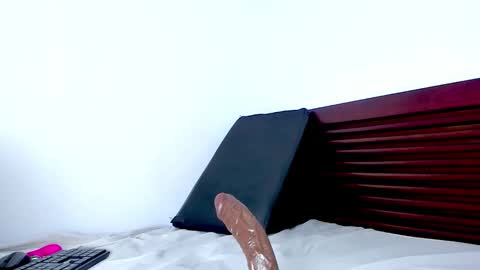 vanessaa_squirt online show from March 24, 8:31 am