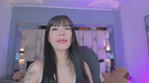 vanessaduval online show from March 1, 8:57 pm