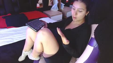 Vivi Gomez online show from January 17, 4:38 pm