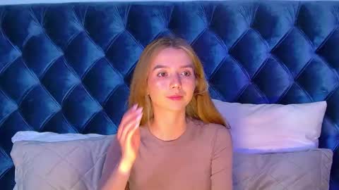 VanessaVienne online show from February 22, 4:42 pm