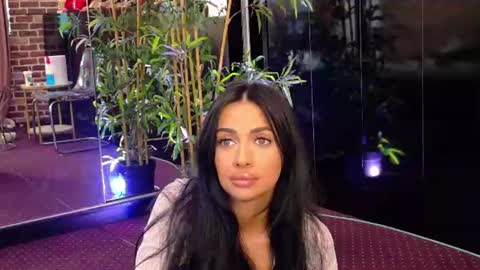 Vanessa online show from June 18, 5:29 pm