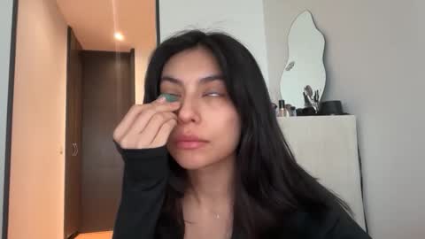 Annabet  online show from April 11, 2:10 pm