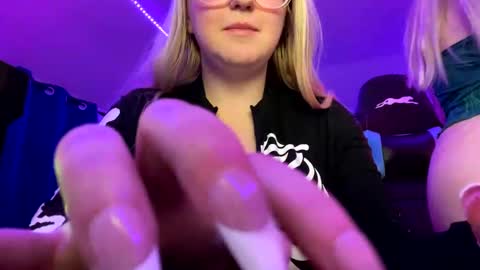 vanillapuddingpie online show from February 8, 2:04 am