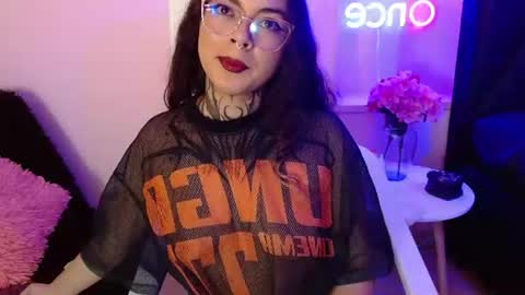 Vanne  online show from July 12, 4:37 am