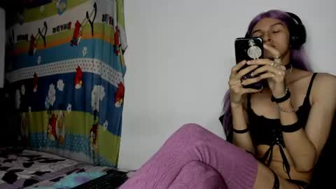 vannellope_vladimir online show from June 10, 3:22 pm