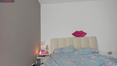 Vannessa online show from March 20, 3:39 pm