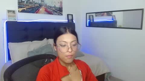 vane online show from December 3, 9:15 pm