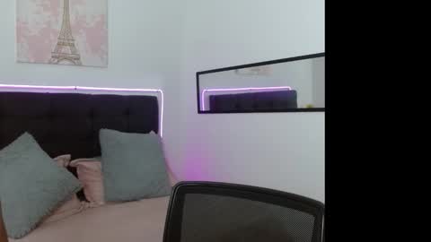 vane online show from March 23, 8:47 pm