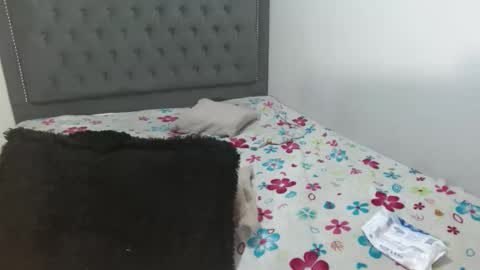 Vannesa online show from February 17, 1:37 am