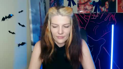 Vanessa online show from April 17, 3:03 pm