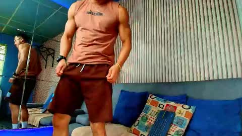 Vans Ross online show from March 3, 7:21 pm