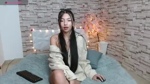 Snapshot of vanse_lust chatting on February 10, 1:03 am Karuna online show from February 10, 1:03 am