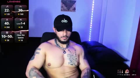 vanvelckan_ online show from October 31, 10:43 pm