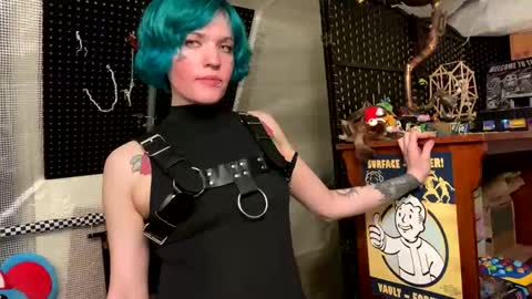 Vault Slut 111  online show from February 27, 9:13 am