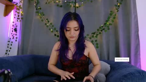 Vayolett online show from December 17, 1:34 am