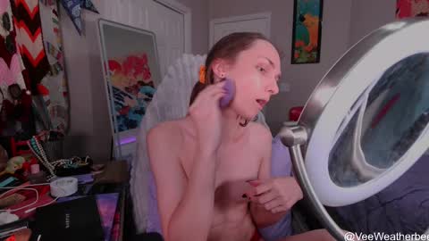 Violet Weatherbee online show from April 10, 1:00 am