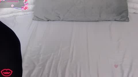 VeleryWOW online show from March 5, 3:21 pm