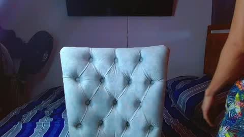 velk_hot1 online show from April 20, 12:52 pm