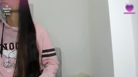 Velvetluna online show from February 2, 10:55 am