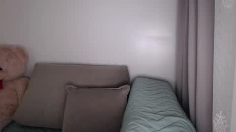 velvetmoon123 online show from December 22, 1:18 pm