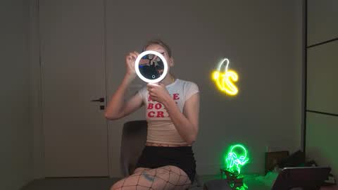 VelvetTGirl online show from March 13, 10:13 pm