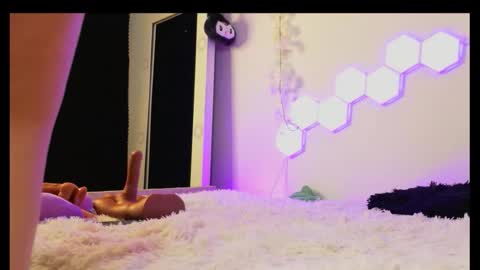 velvetvibes_ online show from February 7, 3:31 am