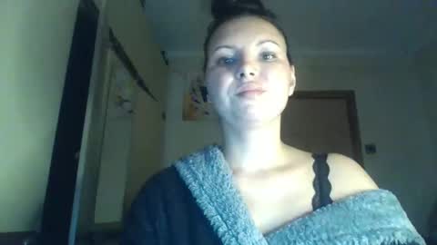 Snapshot of vendi_rassell8855 chatting on October 23, 9:48 pm vendi rassell8855 online show from October 23, 9:48 pm